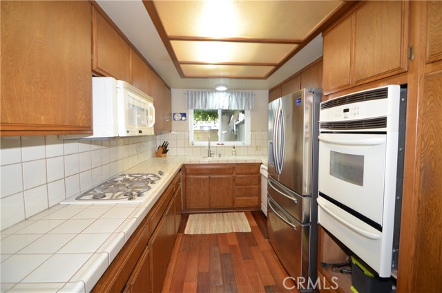 2502 Nelson Avenue, Redondo Beach, California 90278, 3 Bedrooms Bedrooms, ,2 BathroomsBathrooms,Residential,Sold,Nelson,SB22028327