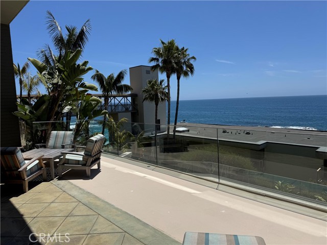 Detail Gallery Image 4 of 24 For 31755 Coast Highway #406, Laguna Beach,  CA 92651 - 2 Beds | 2 Baths