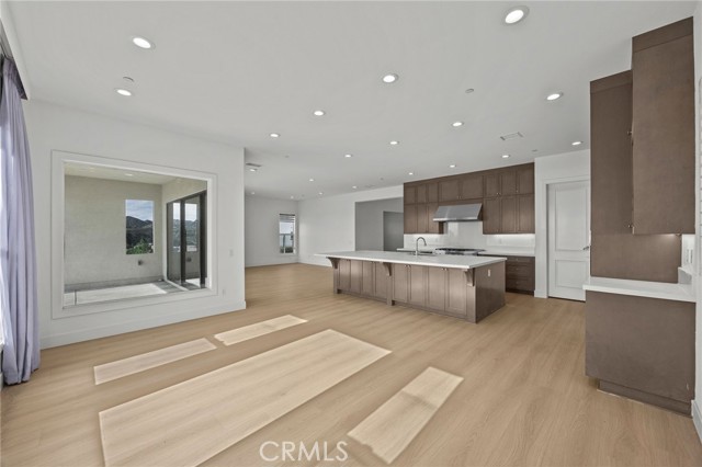 Detail Gallery Image 17 of 60 For 20638 W Deer Grass Ct Ct, Porter Ranch,  CA 91326 - 5 Beds | 5/1 Baths