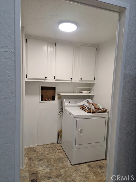 Detail Gallery Image 12 of 21 For 2498 Ayala Dr #136,  Rialto,  CA 92377 - 2 Beds | 2 Baths