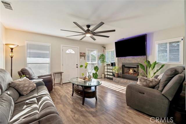 Detail Gallery Image 7 of 24 For 3078 Serrano, San Bernardino,  CA 92405 - 2 Beds | 2 Baths