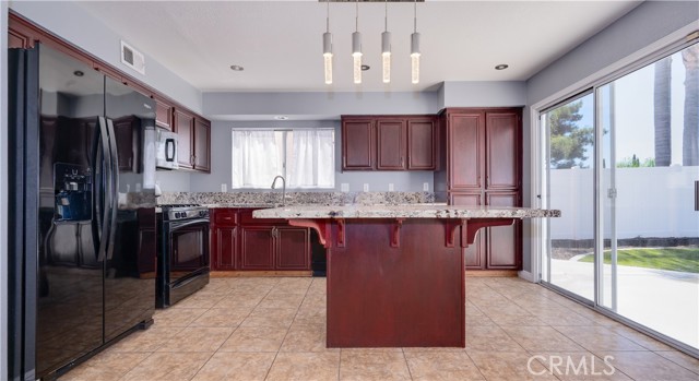 31695 Corte Avalos, Temecula CA: https://media.crmls.org/medias/3da9cfcb-317b-4c73-b133-f997b1d3aadd.jpg