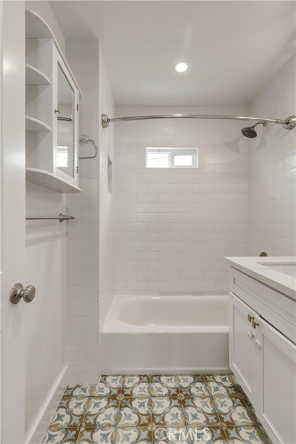 Detail Gallery Image 14 of 24 For 826 Oro, San Pedro,  CA 90731 - 2 Beds | 1 Baths