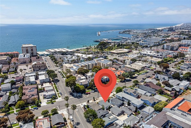 426 S Broadway, Redondo Beach CA: https://media.crmls.org/medias/3dab3c4b-1d90-4d83-998e-ecf738f20f64.jpg