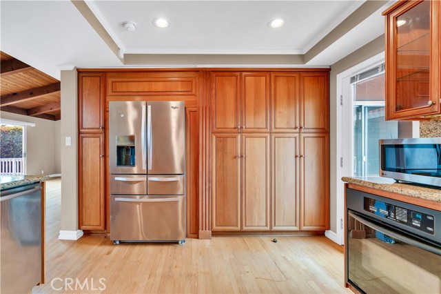 Detail Gallery Image 8 of 17 For 43 Coronel, Palos Verdes Estates,  CA 90274 - 3 Beds | 2 Baths