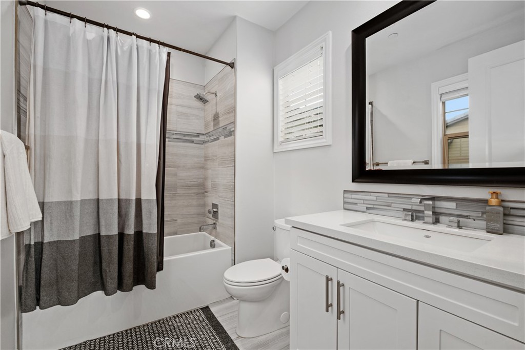 MLS #OC26127470 image #32