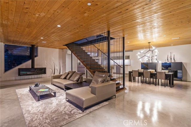 Detail Gallery Image 9 of 52 For 2917 Durand Dr, Los Angeles,  CA 90068 - 3 Beds | 2/1 Baths