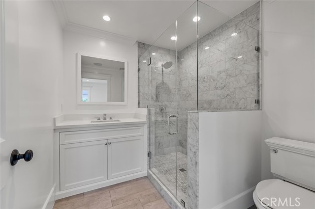 20701 Dumont Street, Woodland Hills CA: https://media.crmls.org/medias/3dac823c-5111-4f54-ba2c-0147e25efe34.jpg