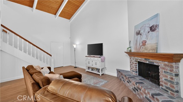 Detail Gallery Image 9 of 46 For 4304 Lincoln Plaza, Cypress,  CA 90630 - 2 Beds | 2/1 Baths