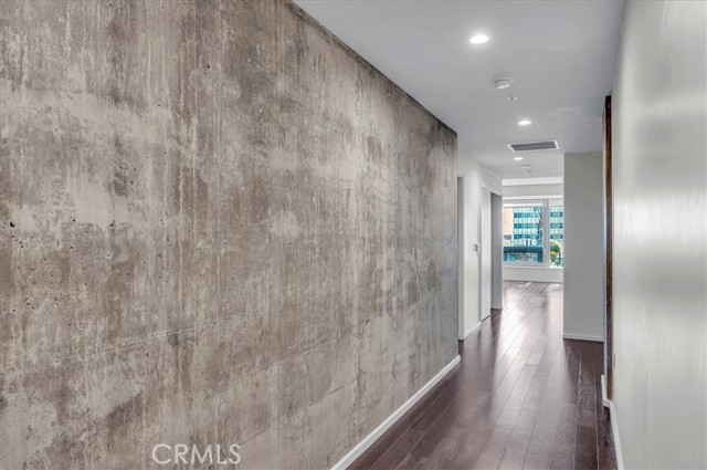 Detail Gallery Image 12 of 26 For 1155 S Grand Ave #811,  Los Angeles,  CA 90015 - 1 Beds | 1 Baths