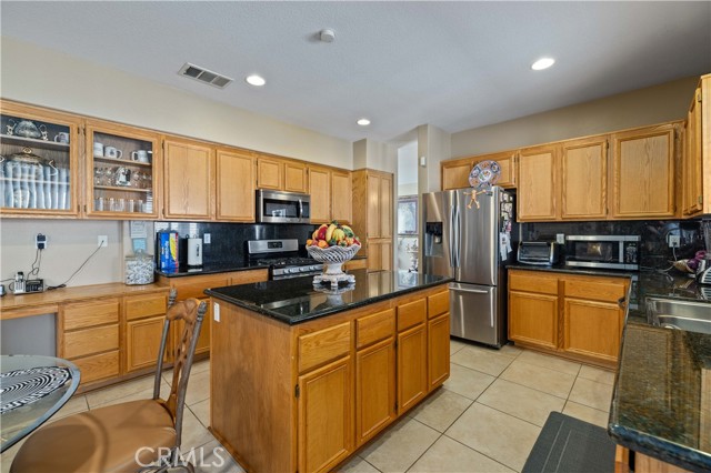 39243 Nicole Drive, Palmdale CA: https://media.crmls.org/medias/3dad4b76-de3f-4ce9-a59c-830c917a4214.jpg