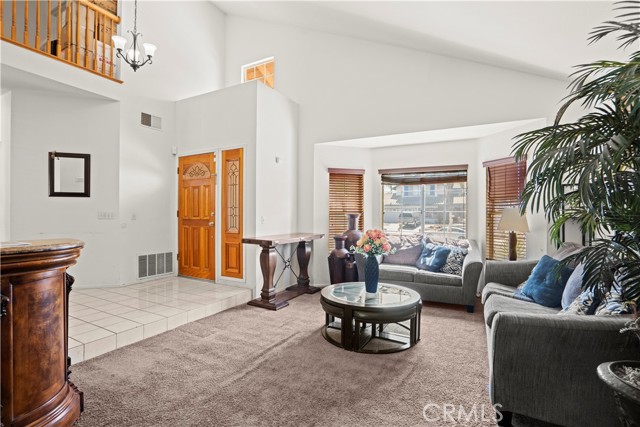Detail Gallery Image 6 of 39 For 6742 N Chason Way, San Bernardino,  CA 92407 - 5 Beds | 3 Baths