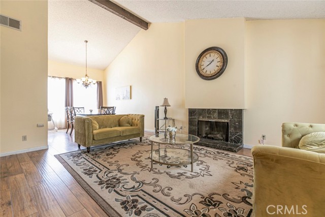 Detail Gallery Image 8 of 49 For 22836 Covello St, West Hills,  CA 91307 - 5 Beds | 3 Baths