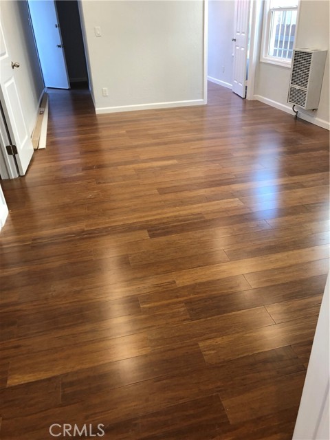 1348 E 23rd Street, Los Angeles CA: https://media.crmls.org/medias/3daefca6-2019-4383-b251-e6337ceb4330.jpg