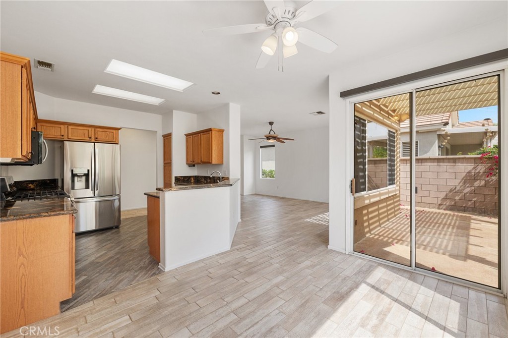 MLS #OC25096888 img 12