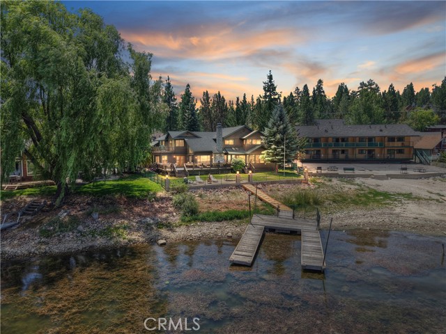 488 Lakeview Court, Big Bear Lake CA: https://media.crmls.org/medias/3db037f8-7fe9-4c21-981f-0ed2d2738048.jpg