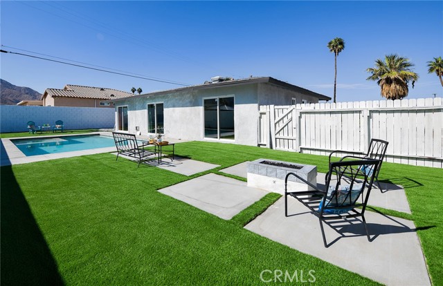 Detail Gallery Image 3 of 23 For 365 W Palm Vista Dr, Palm Springs,  CA 92262 - 3 Beds | 2 Baths
