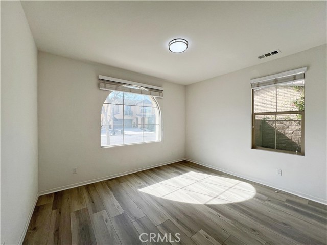 4953 S Bountiful Trail, Ontario CA: https://media.crmls.org/medias/3db0d164-7d5f-41d8-b210-9a5cec4e22fa.jpg