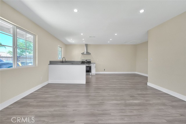 Detail Gallery Image 25 of 31 For 340 W Caroline St, Ontario,  CA 91762 - 7 Beds | 4 Baths