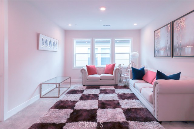 390 Riverbend, Lake Forest CA: https://media.crmls.org/medias/3db0e898-bb0f-4fa6-9875-ed7e58963881.jpg