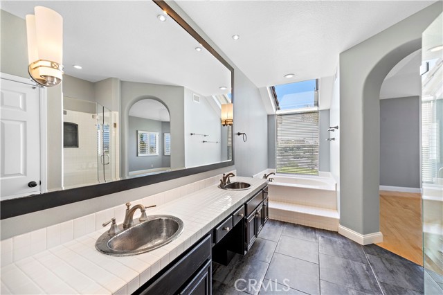26426 Modena, Laguna Hills CA: https://media.crmls.org/medias/3db135c5-6bc4-4ffd-b8f8-7b1034fecb92.jpg