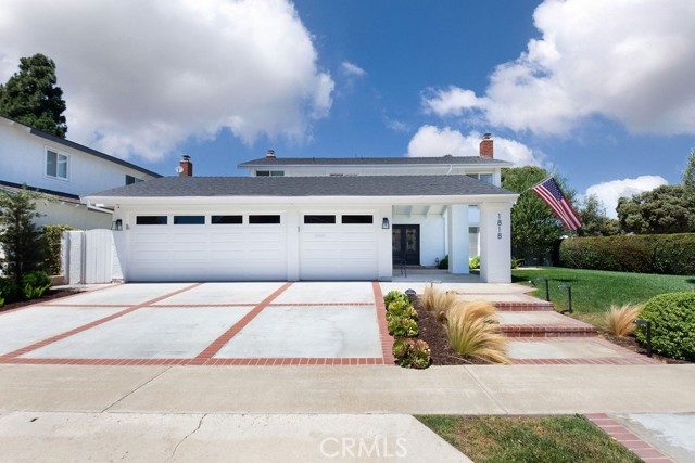 1818 Hummingbird Dr, Costa Mesa, CA 92626