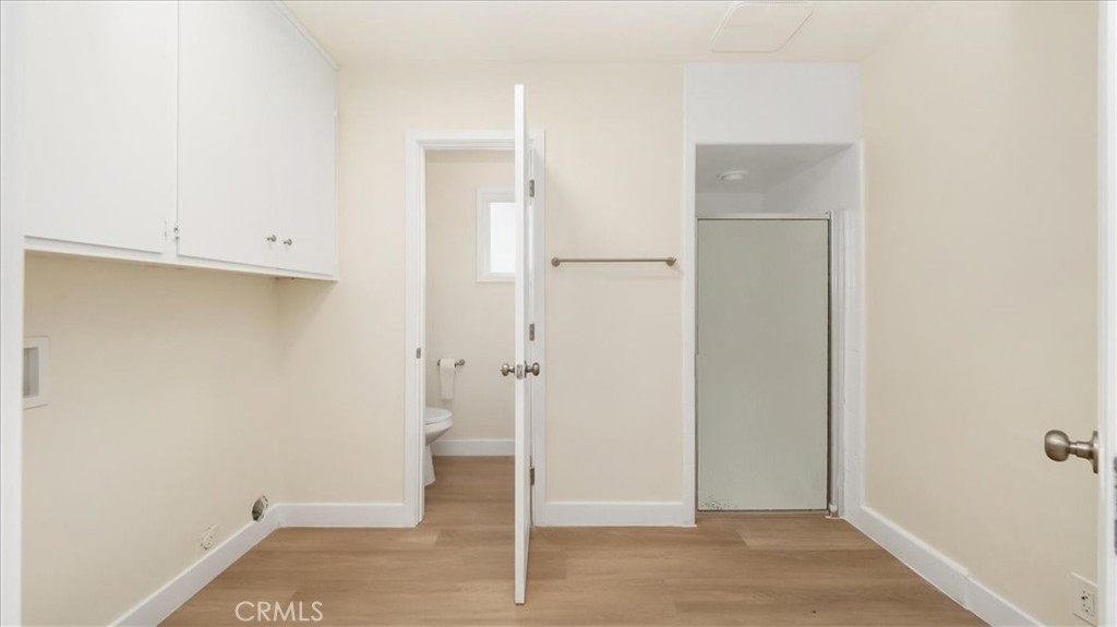https://media.crmls.org/medias/3db22dd4-7909-4023-b7d9-2a83e1bf9012.jpg?preset=X-Large