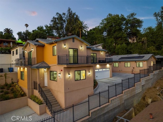 3722 Lomitas Drive, Los Angeles CA: https://media.crmls.org/medias/3db2517a-eea5-4e30-a389-ac9624428bef.jpg
