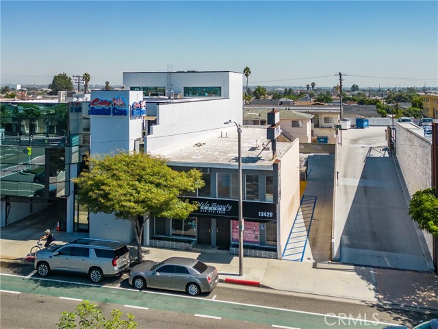 13420 Hawthorne Boulevard, Hawthorne, California 90250, ,Commercial Lease,For Rent,13420 Hawthorne Boulevard,CRPV23171391