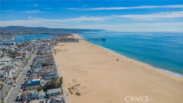 Detail Gallery Image 43 of 53 For 920 W Balboa, Newport Beach,  CA 92661 - 4 Beds | 4 Baths