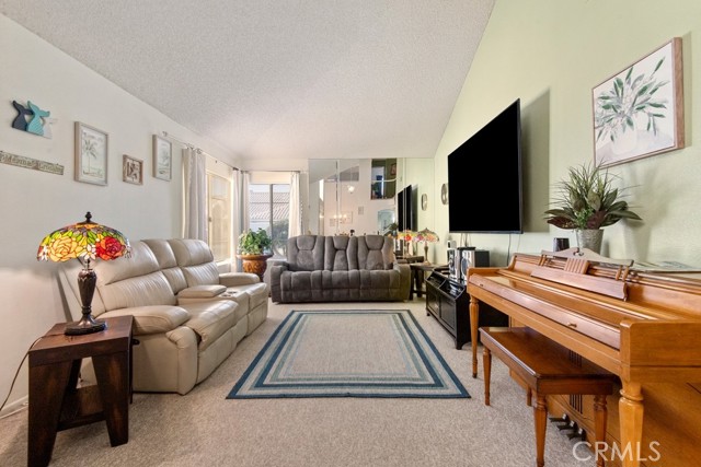 Detail Gallery Image 5 of 36 For 6305 Spyglass Ave, Banning,  CA 92220 - 3 Beds | 2/1 Baths