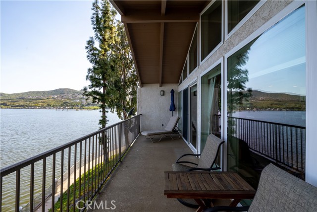 Detail Gallery Image 22 of 47 For 22164 Treasure Island Dr #20,  Canyon Lake,  CA 92587 - 2 Beds | 2 Baths