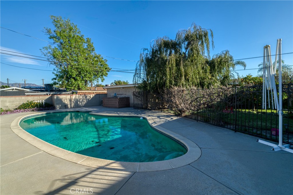 7924 Tujunga Avenue
