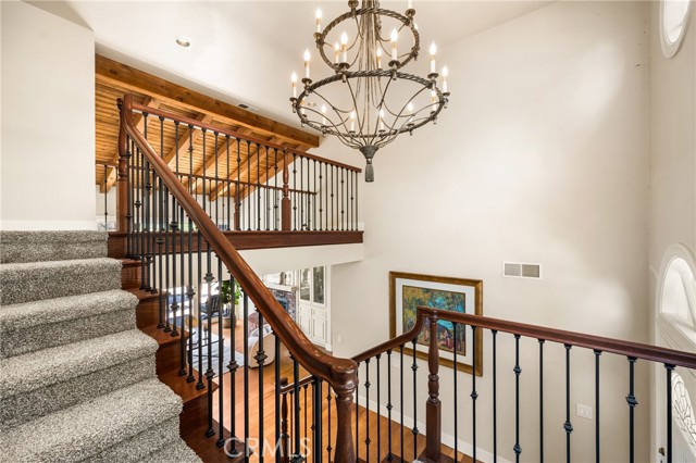 26811 Via Matador, Mission Viejo CA: https://media.crmls.org/medias/3db35116-ae7a-4fb9-bc6e-a56c4a5e1f98.jpg