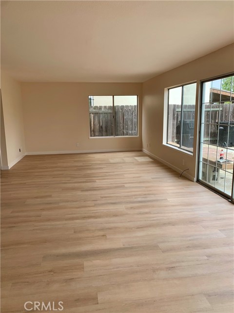 8818 Keremeos Way, San Diego CA: https://media.crmls.org/medias/3db5106f-21b1-4456-b504-c5021e0478e5.jpg