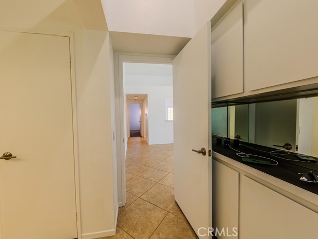 Entry to primary bedroom