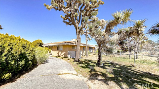 Detail Gallery Image 21 of 29 For 7411 Joshua Ln, Yucca Valley,  CA 92284 - 6 Beds | 2 Baths