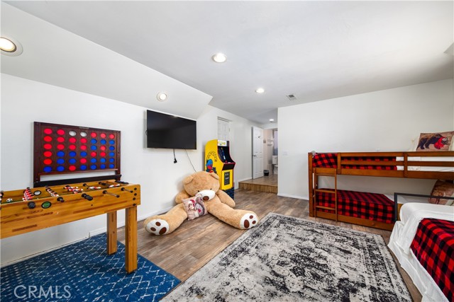 Detail Gallery Image 46 of 58 For 39651 Flicker Rd, Fawnskin,  CA 92333 - 5 Beds | 3/1 Baths