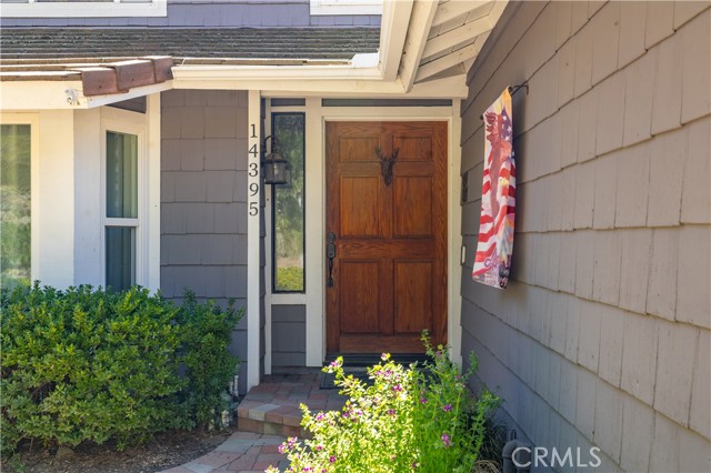 Detail Gallery Image 4 of 49 For 14395 Amorose, Lake Elsinore,  CA 92530 - 4 Beds | 3 Baths