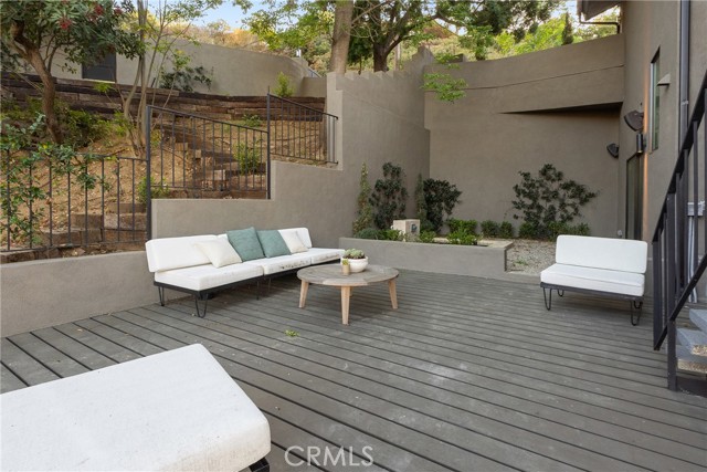 Detail Gallery Image 50 of 62 For 3250 Coldwater Canyon Ave, Studio City,  CA 91604 - 4 Beds | 4 Baths