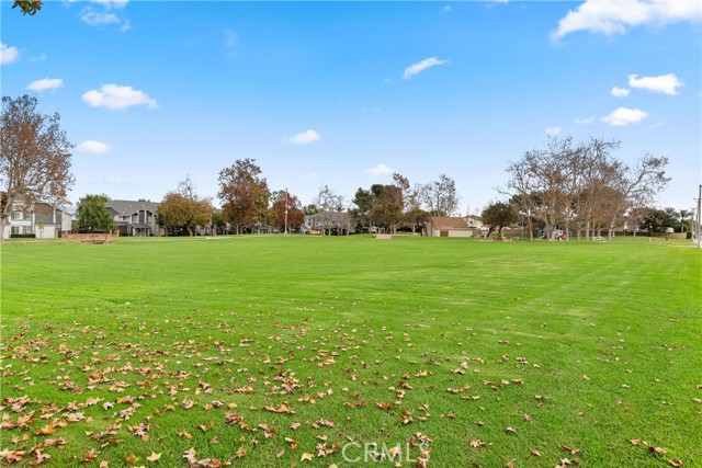 Detail Gallery Image 28 of 29 For 18312 Parkview Lane #202,  Huntington Beach,  CA 92648 - 2 Beds | 1 Baths