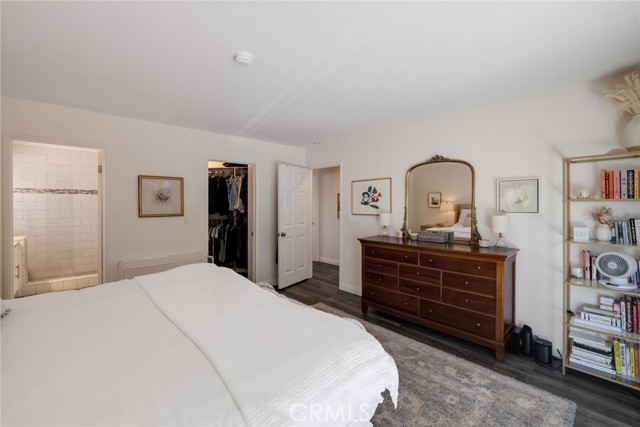 Detail Gallery Image 26 of 36 For 240 S Broadway #2,  Redondo Beach,  CA 90277 - 3 Beds | 2/1 Baths