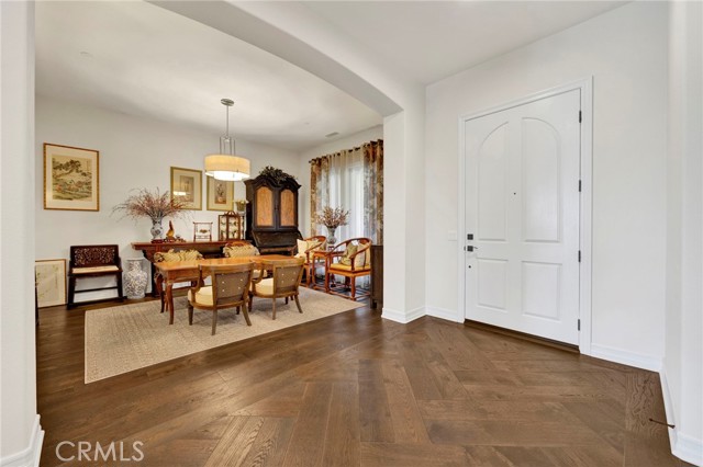 538 Francesca Lane, Glendora CA: https://media.crmls.org/medias/3db9ff53-9aa3-4798-a7ff-b1f8121b717c.jpg