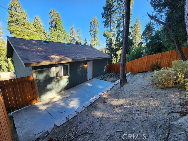 Detail Gallery Image 11 of 40 For 23513 Lake Dr, Crestline,  CA 92325 - 2 Beds | 2 Baths