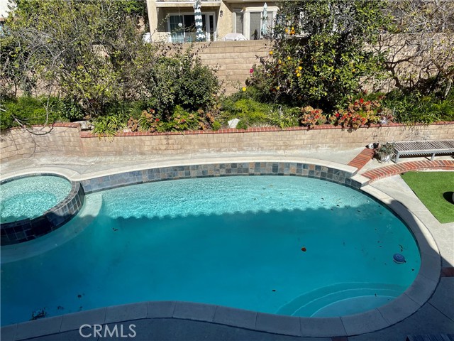 Detail Gallery Image 17 of 35 For 19637 Crystal Ridge Ln, Porter Ranch,  CA 91326 - 3 Beds | 2/1 Baths