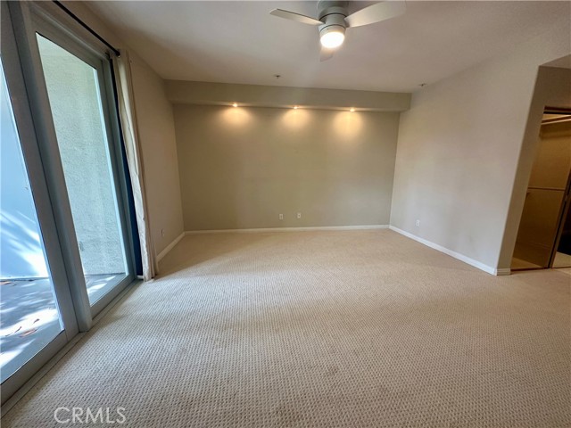 Image 4 of 41 For 2233 Martin  217