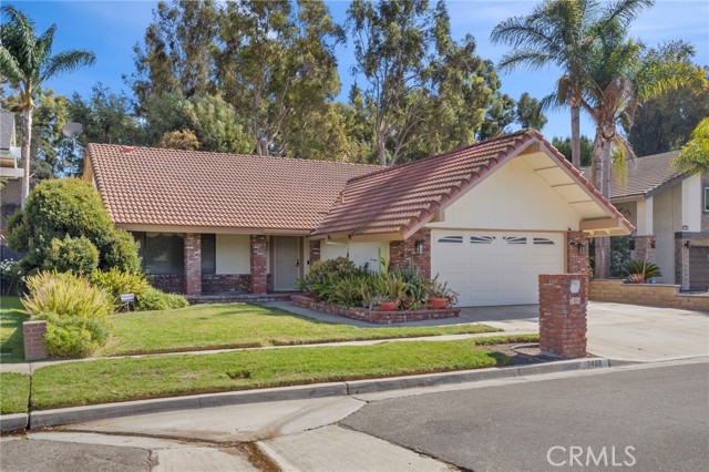 Detail Gallery Image 1 of 1 For 7408 E Calle Durango, Anaheim Hills,  CA 92808 - 3 Beds | 2 Baths