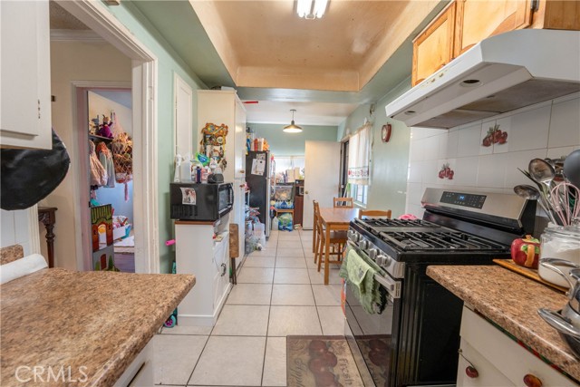 Detail Gallery Image 8 of 21 For 645 E 113th, Los Angeles,  CA 90059 - 3 Beds | 1 Baths