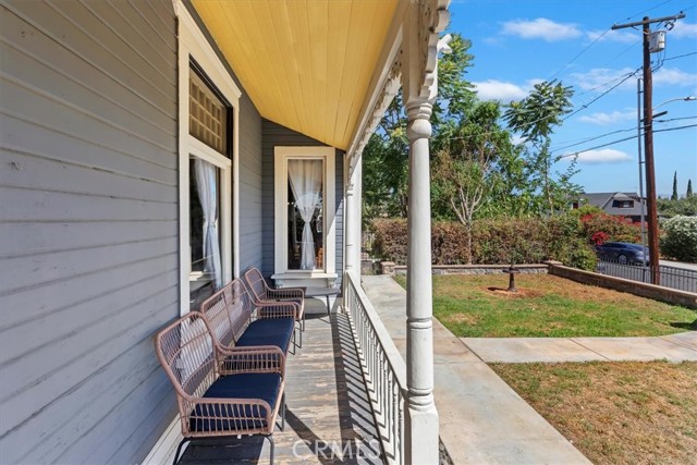 3820 Ridge Road, Riverside CA: https://media.crmls.org/medias/3dbce7b4-8943-4ecf-9f50-185884683d9d.jpg