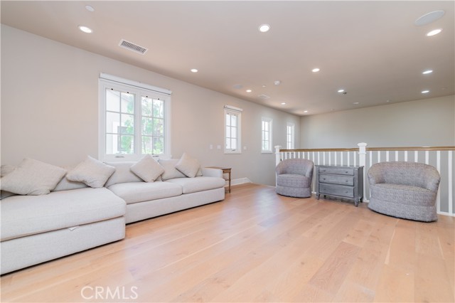 104 Quiet Place, Irvine CA: https://media.crmls.org/medias/3dbcf69c-fabd-4cb3-a65c-3c25dca09f1a.jpg